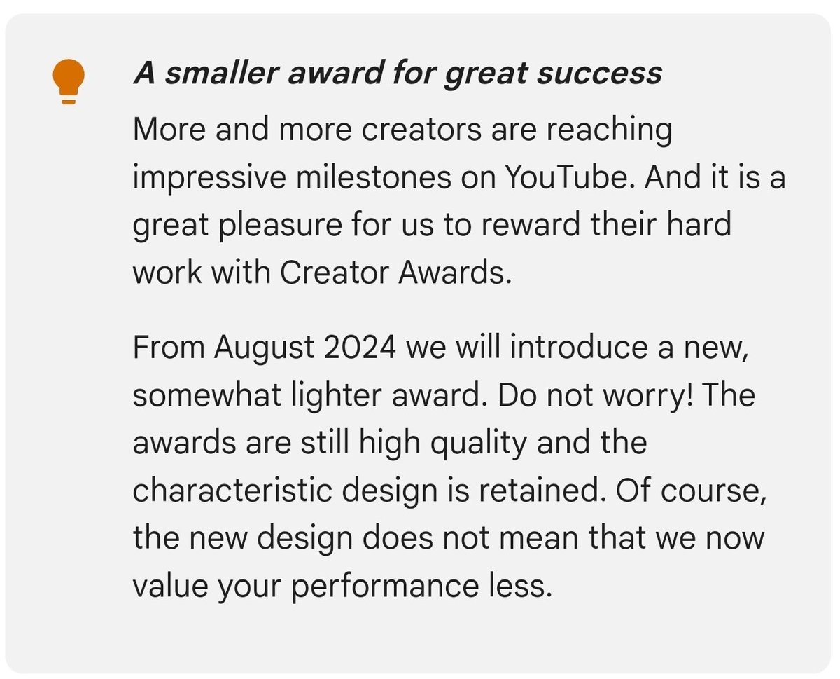 slyru_'s tweet photo. @TeamYouTube please give us the 2nd gen PlayButtons back🙏having these newer smaller Playbuttons may be cheaper in production yes but having the regular 100k Award for example and getting the new 1Mil Award seems like no milestone was reached at all (same size, different  colors) https://t.co/D4hvWQ3cSB