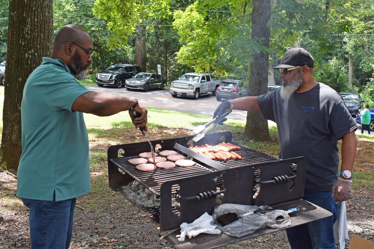 NCCSC1's tweet photo. #ForsythCounty celebrated #ChildSupportAwarenessMonth with a cookout, awards ceremony, and great fellowship held at Walnut Hall in beautiful #TanglewoodPark! https://t.co/qJafw3Hio4