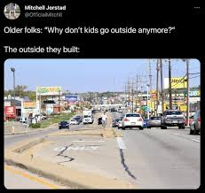 Charlie tweet media