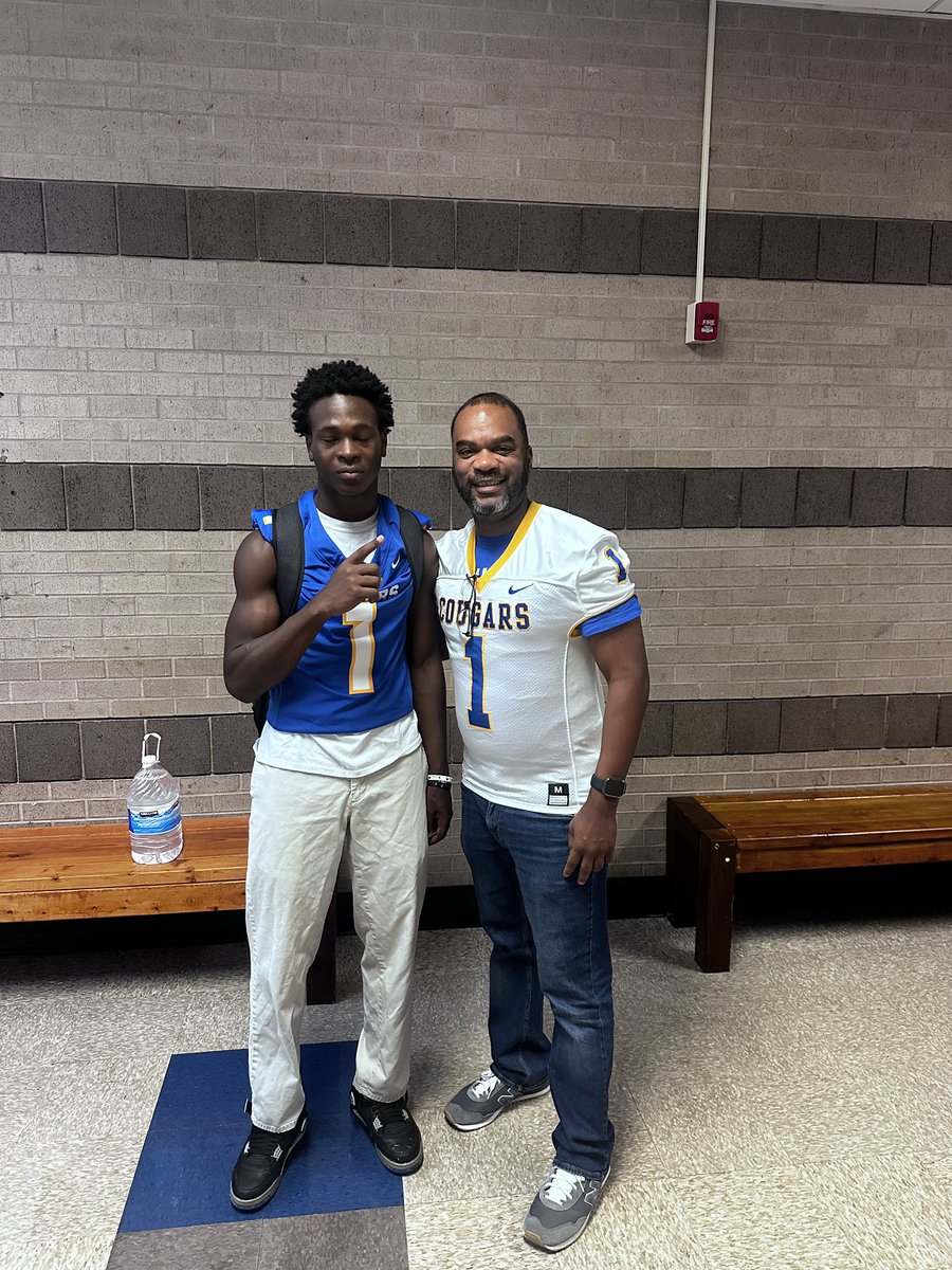 Coach Gathing (@coach_gathing) on Twitter photo Thanks EB #1 for allowing me to be apart of teacher appreciation. Good luck tonight. <a href="/HoochHappenings/">Chattahoochee HS</a> <a href="/HoochFootball/">Chattahoochee HS Football</a> <a href="/cshort1522/">Coach Short</a> Thanks EB #1 for allowing me to be apart of teacher appreciation. Good luck tonight. <a href="/HoochHappenings/">Chattahoochee HS</a> <a href="/HoochFootball/">Chattahoochee HS Football</a> <a href="/cshort1522/">Coach Short</a>