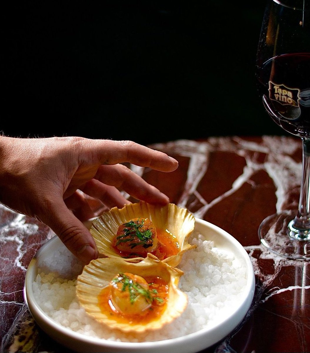 “Tapas” refers to bite-sized snacks, typically finger food, served alongside wine, sherry, beer and friends 🇪🇸🍴

Eat Spanish Drink Spanish #Sydney 

#tapas #foodlover #WineLovers