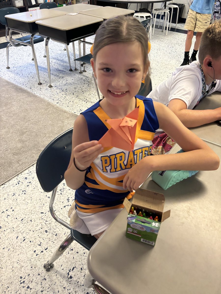 Miss Pellock ♡ tweet media