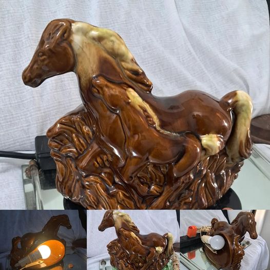 DWedgeCreations's tweet photo. #etsy shop:Horse Lamp TV/mantle https://t.co/9v31THsMUA #tvlamp #horselamp #horseceramiclight #horsetvlight #artdeco #nightlight #tvlight #kron #ceramiclamp https://t.co/l2h9p6A4f6 #horses #horseandcolt #horsenightlight #desklamp #marecolt #midcentury #art #gift #Mare https://t.co/454g93legE