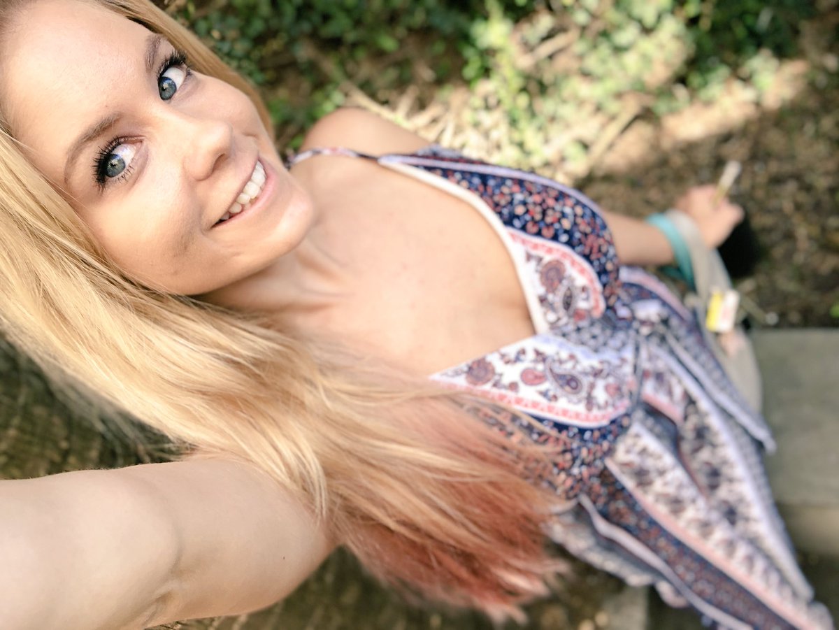 APync63751's tweet image. 😍❤️👅🤪