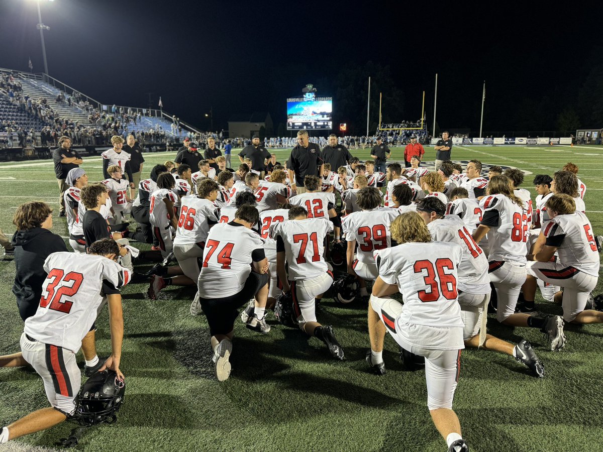 Q92Sports's tweet image. Click the link below for the full photo album from tonight’s matchup between @LouisvilleLepFB and @PhilaFootball 

facebook.com/q92sports?mibe… 📸 

#Q92Sports
#Score7