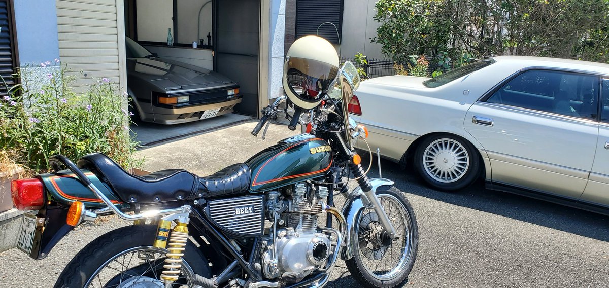 CELSIOR_0605's tweet photo. 70年代80年代90年代制覇
これが僕の愛車
  #gs400#ga61#jzs151 https://t.co/AXhZGovujP