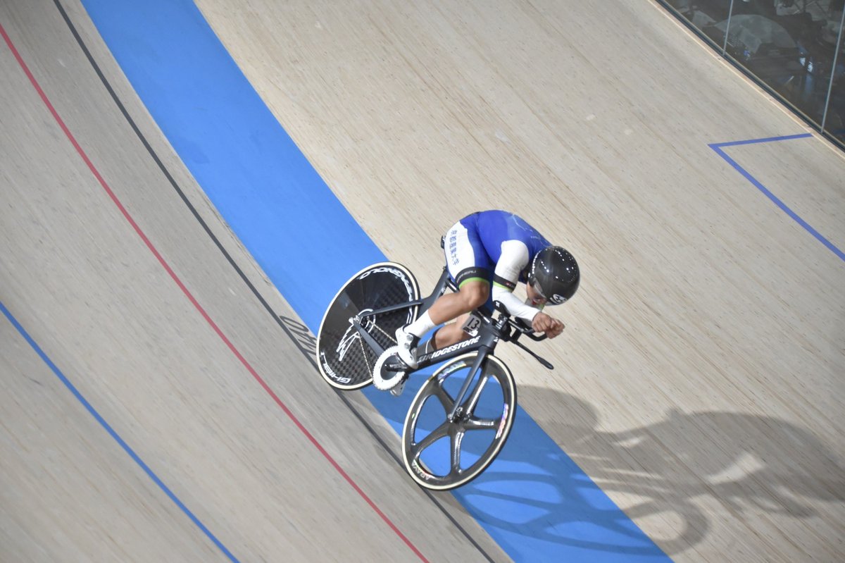 ksubicycle's tweet image. 【2024 文部科学大臣杯 第79回 全日本大学対抗選手権自転車競技大会】

2日目
・ケイリン 田村

・チームスプリント 田村・山田・森田

・オムニアム 矢萩

・IP順位決定戦 矢萩

応援よろしくお願いします。

写真提供 @alljapan1990  京産大アスレチック
#wakos
#GNLab
#csdesignworks 
#yamatokogyo