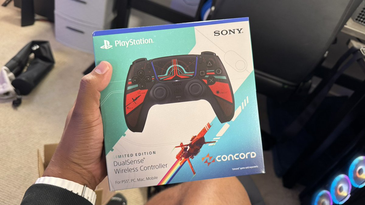 Got my <a href="/PlayConcord/">Concord</a> controller! Now I need to find time to actually play the game.