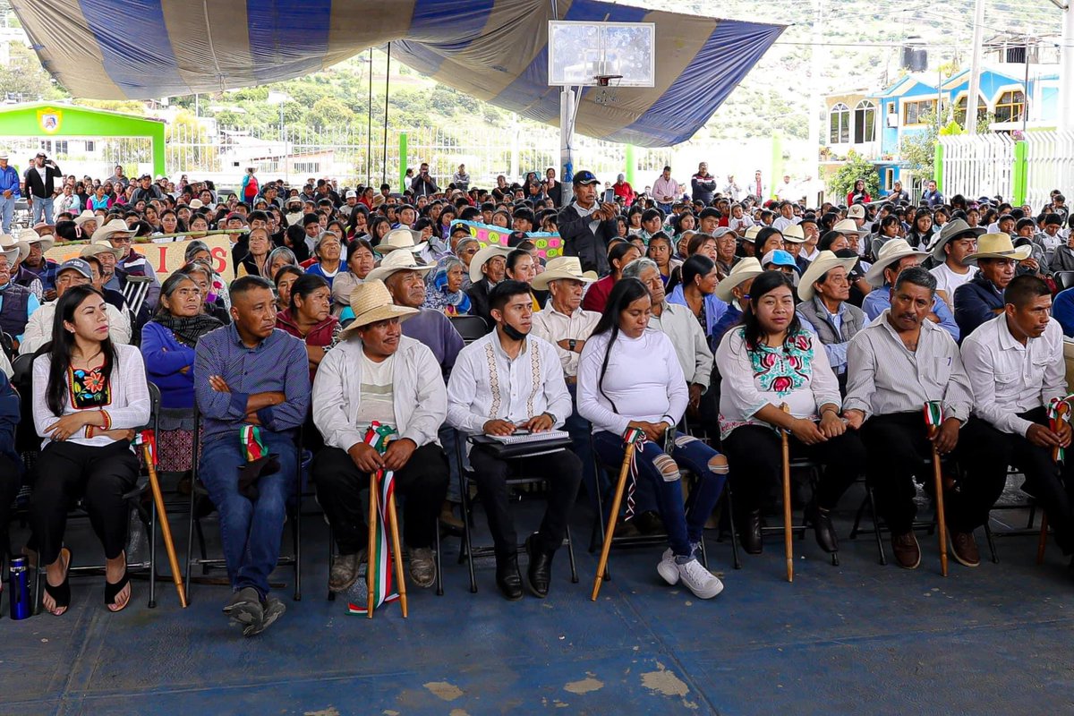 Este viernes seguimos recorriendo la Mixteca, desde el Municipio de San Antonino Monte Verde, el Gobernador <a href="/salomonj/">Salomón Jara Cruz</a> presentó la estrategia “Trabajo que Transforma tu Municipio”con la que se atenderán rubros como salud, infraestructura,programas sociales y de bienestar.