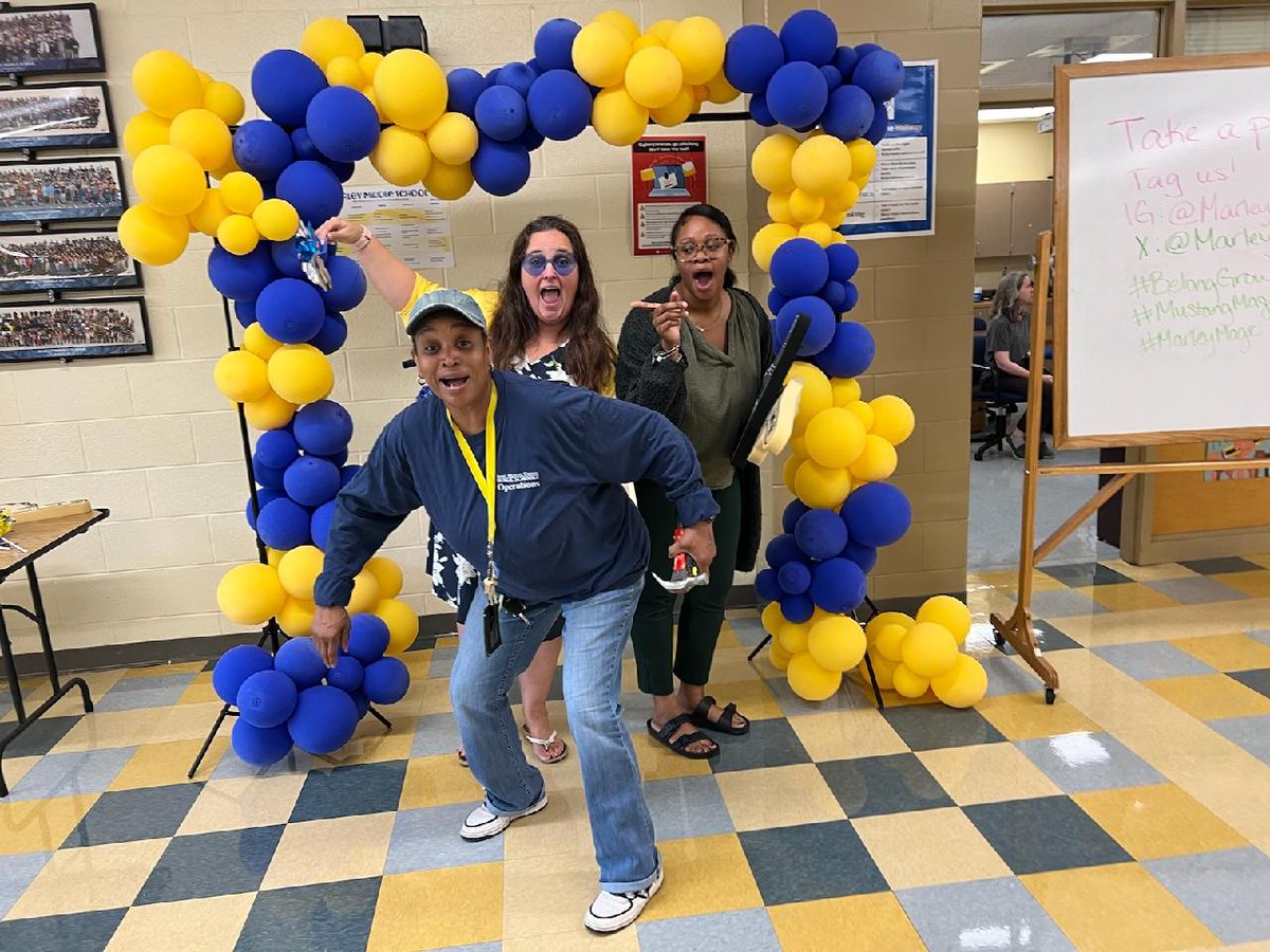 MarleyMSAACPS's tweet image. @ap_ory54957 had a great time greeting all of her incoming 6th graders at our sneak-a-peek today! She solemnly swear she was up to no good. #BelongGrowSucceed #Back2AACPSAwesome #MarleyMagic #MustangMadness