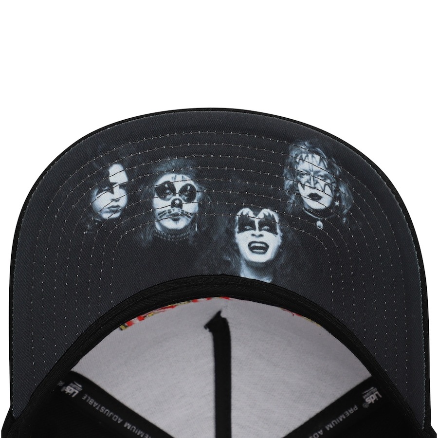 KollectingKiss's tweet photo. The new KISS Army hat that was a LIDS in store exclusive is now available online for purchase. https://t.co/cIZhE4y4Xw https://t.co/M6whQgfNfx