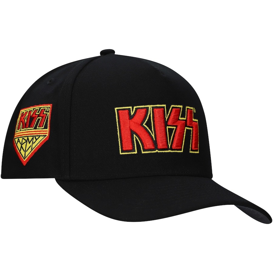 KollectingKiss's tweet photo. The new KISS Army hat that was a LIDS in store exclusive is now available online for purchase. https://t.co/cIZhE4y4Xw https://t.co/M6whQgfNfx