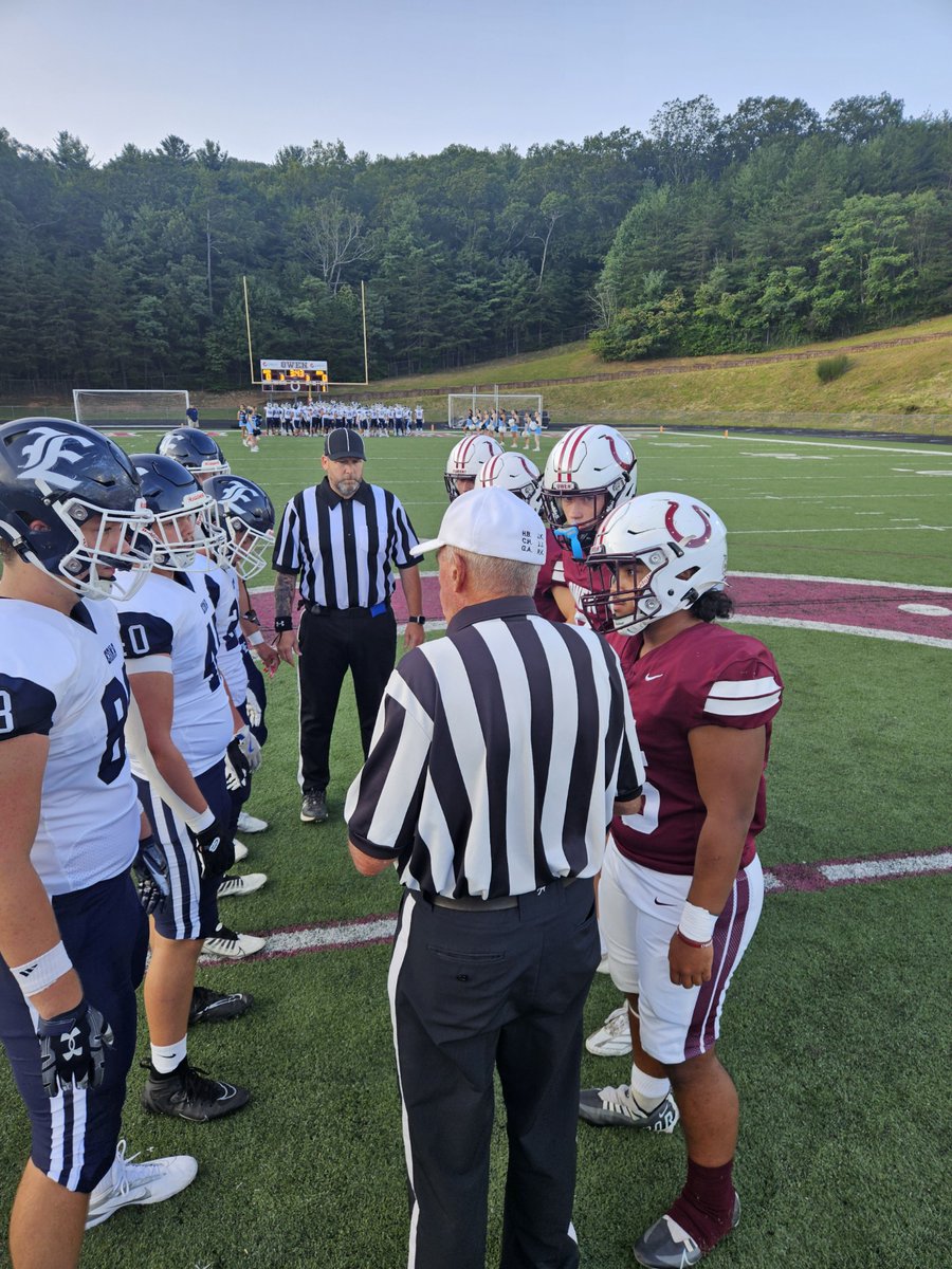FRIDAY FOOTBALL FRENZY IS BACK! Join us for the first week of games around the mountains! Track scores, see photos, and watch highlights throughout the night here: bit.ly/3YWdXUE