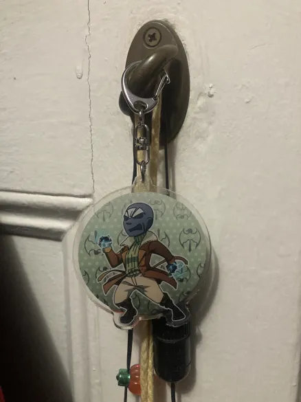 PikoBlaster's tweet photo. I also snagged a Desmond Keychain because I love the one braincell that this comic has XD https://t.co/fnCgh2TRSV