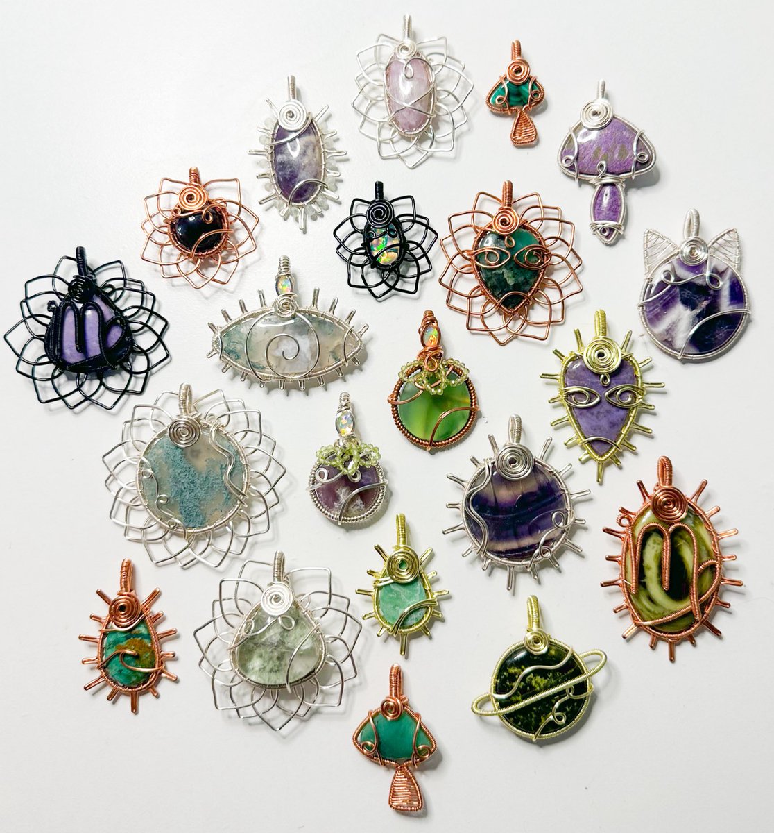 mildhippie's tweet photo. 🧚🏼🦄🪻 MOSSY FAIRYLAND COLLECTION IS NOW LIVE 🪻🦄🧚🏼

go treat yourself to a mildhippie pendant!!

lynk in my byo &amp; below <3 https://t.co/cHZ5RW4ayR