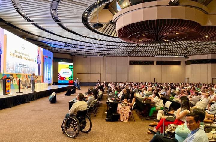 coomunal's tweet photo. Participamos del 23° Congreso Nacional Cooperativo, expandiendo nuestra misión de impactar a las comunidades con la economía solidaria y nuestra visión dinámica como apuesta hacia la reactivación económica de Antioquia y el país. @MinHacienda @MiOriente @supersolidaria_ https://t.co/IouX0kHne0