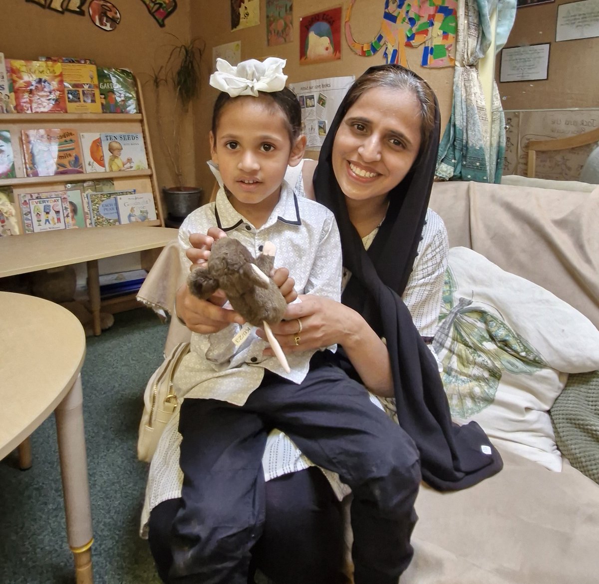 Eek eek cute mouse alert! We introduced <a href="/LearnWithMouse/">Mouse Club</a> to the children at <a href="/BedfordTweets/">Bedford Borough Council</a>'s nurseries before they broke up for the holidays, to support the transition from nursery to primary school, to encourage development such as eating independently and toilet training.