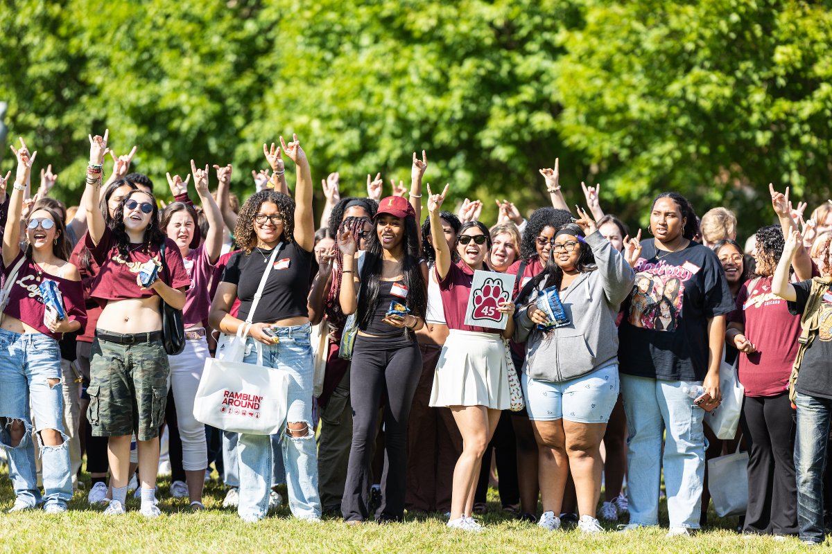 Welcome home, Ramblers 🐺 

Today we welcomed our newest Ramblers at new student convocation. Walking through the green doors of Cudahy Library symbolizes students entry into the Loyola Community and all the new doors that will open to them during their time on campus!