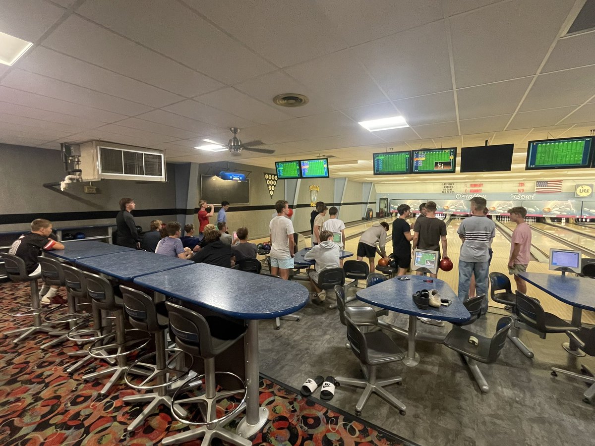 FZSouthsoccer's tweet photo. Finished up the week with a little fun. For one of them it was his first time 🎳! #unityandtradition https://t.co/0L7r0HX4OP