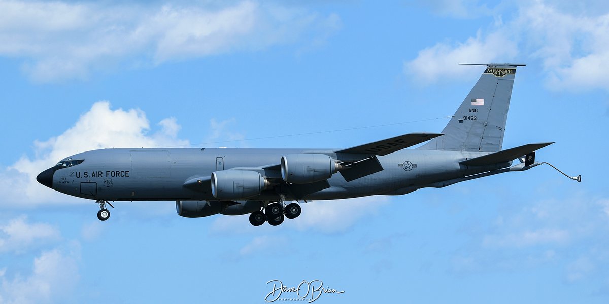 DaveOTGphotog's tweet photo. After dropping off some German Tornado's at BGR, BLUE Flights came to PSM to land.
BLUE71
60-0366 / KC-135R
101st ARW / Bangor, Me
BLUE72
59-1453 / KC-135R
86th ARW / Meridian Regional Airport, MS
#KPSM #BLUE71 #BLUE72 https://t.co/vWXy0JJl2c