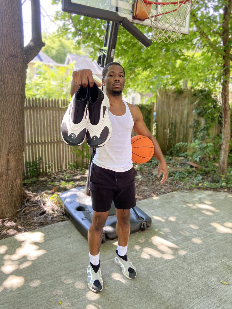 TZaihDesigns's tweet photo. TH ZyBorg 💪🏾🔥 https://t.co/KugBkGw9Hi