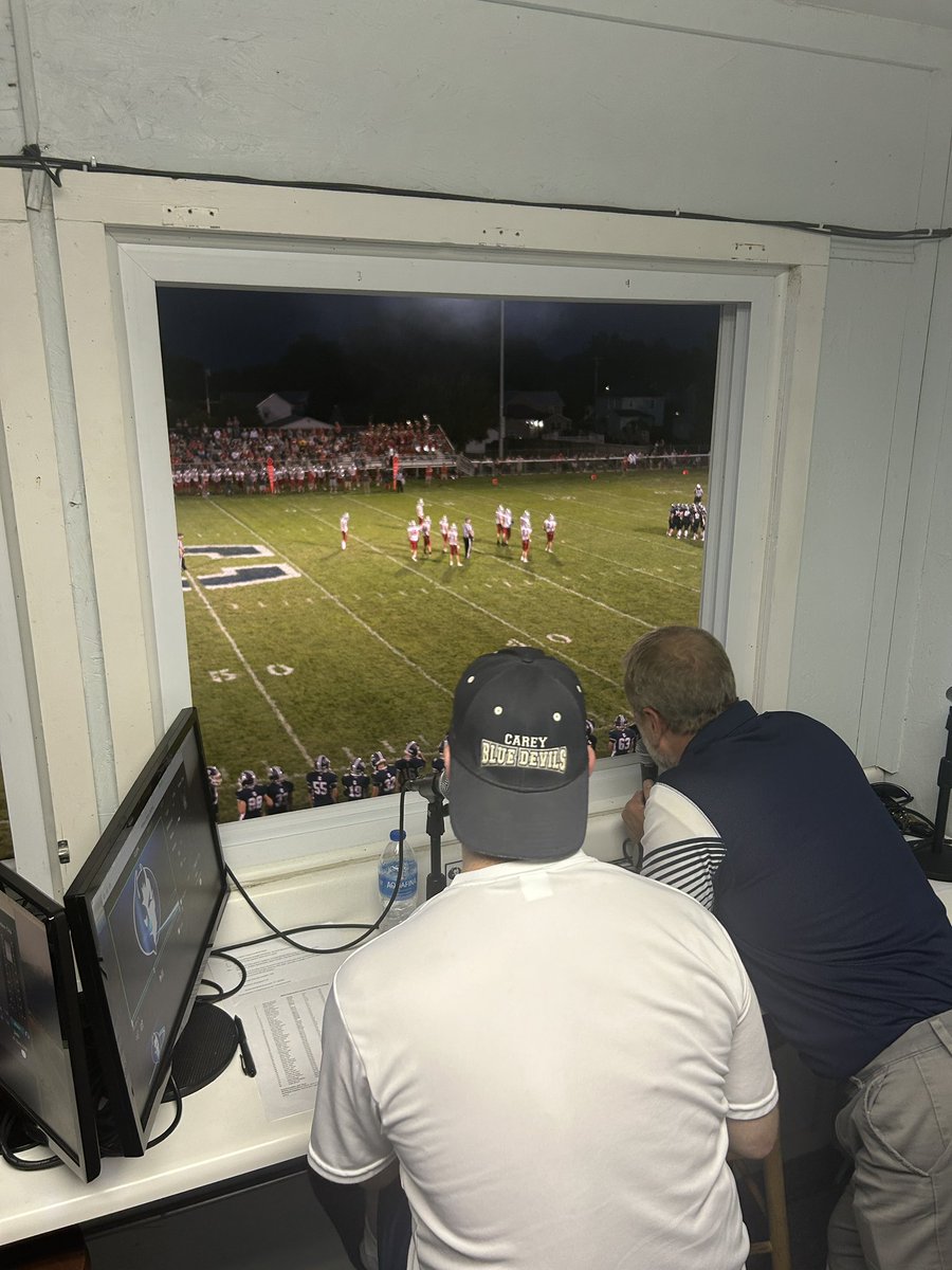 Mo and Animal show  is full go check em out!
Hopewell Loudon 21
Carey 14
7:46 to play