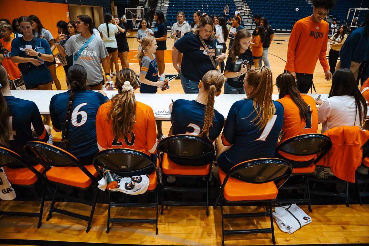 A big thank you to everyone who came out to our Navy &amp; Orange match! 

#BirdsUp 🤙 | #LetsGo210