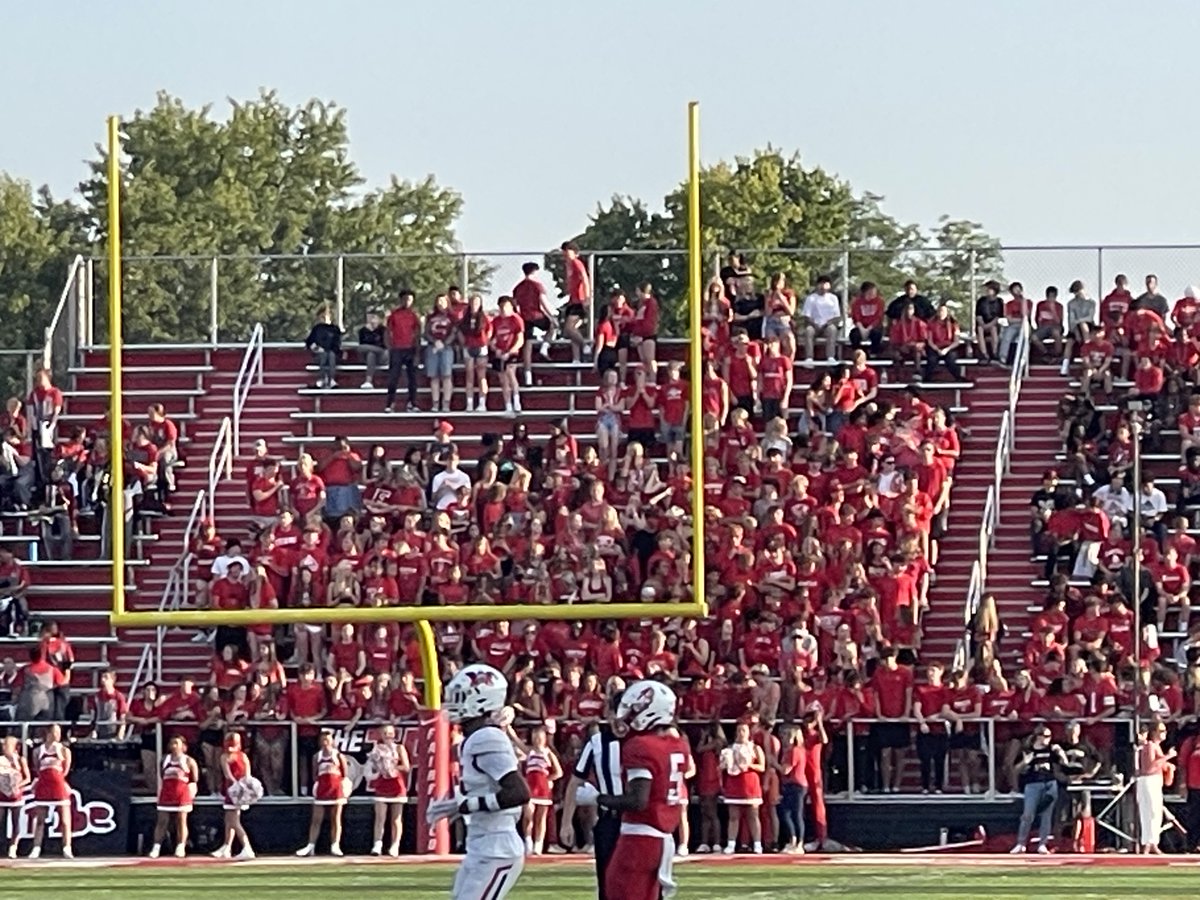 AssistDigit's tweet image. Great night of football. Huge crowd for first game. Thanks for the partners helping to make the event special.