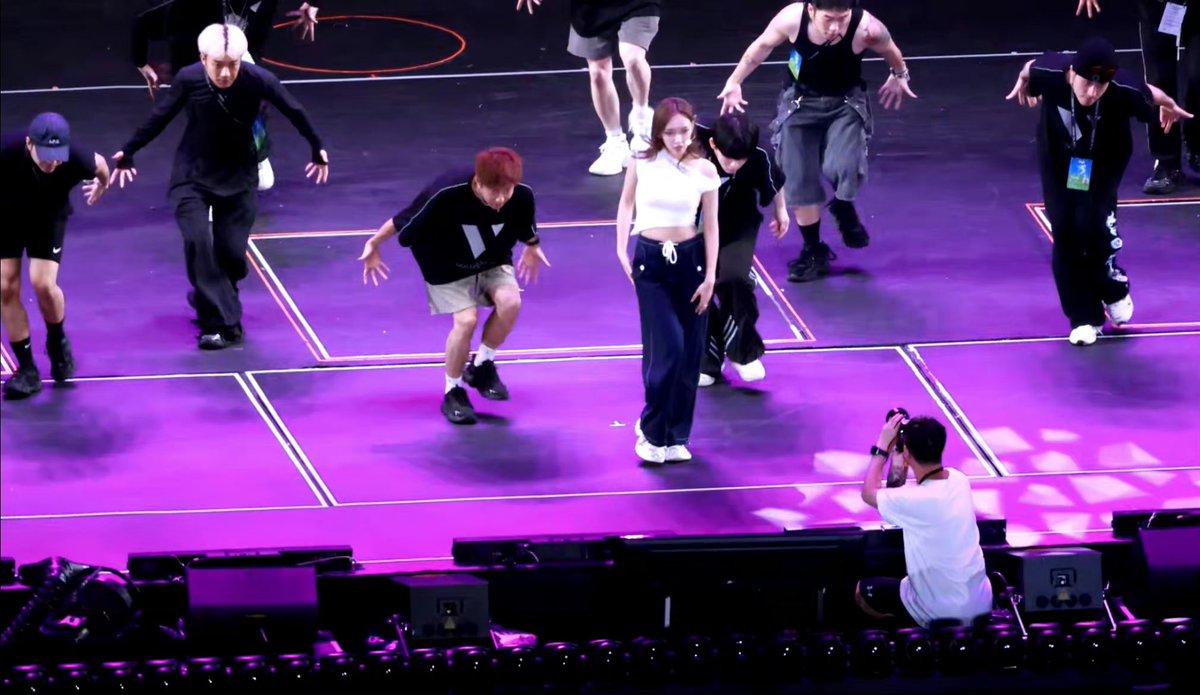 IvaIvazhuang's tweet photo. #ChengXiao x 2024 YH CONCERT
Last night's rehearsal pictures https://t.co/zPxVhyFDX5