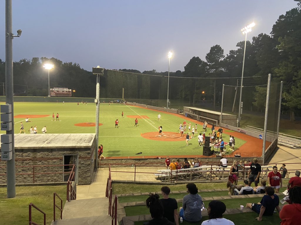 HendersonStateU's tweet photo. The Kickball Tourney is underway at Clyde Berry Field! Come out to cheer on your fellow Reddies and enjoy street tacos and snow cones. #WelcomeWeek24 https://t.co/DIVD8mp48P
