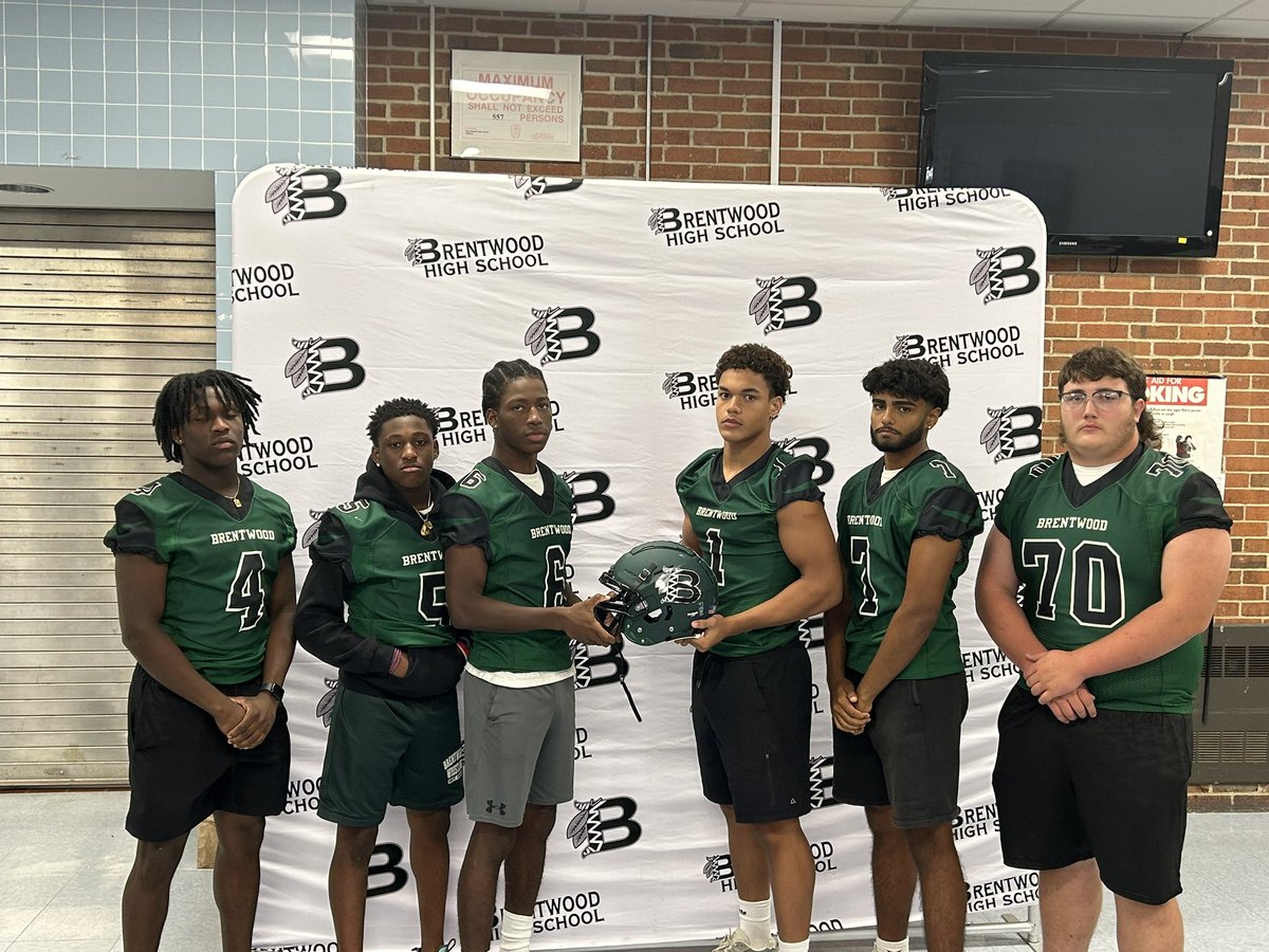 Brentwood Football (@bwoodfb) on Twitter photo Brentwood representing at <a href="/NFFSuffolk/">NFF - James C. Metzger Suffolk County Chapter</a> football media day. H.E.A.R.T. <a href="/kwallsjr25/">👳🏿</a> <a href="/3KennethWalls/">Kenneth Walls</a> Brentwood representing at <a href="/NFFSuffolk/">NFF - James C. Metzger Suffolk County Chapter</a> football media day. H.E.A.R.T. <a href="/kwallsjr25/">👳🏿</a> <a href="/3KennethWalls/">Kenneth Walls</a>
