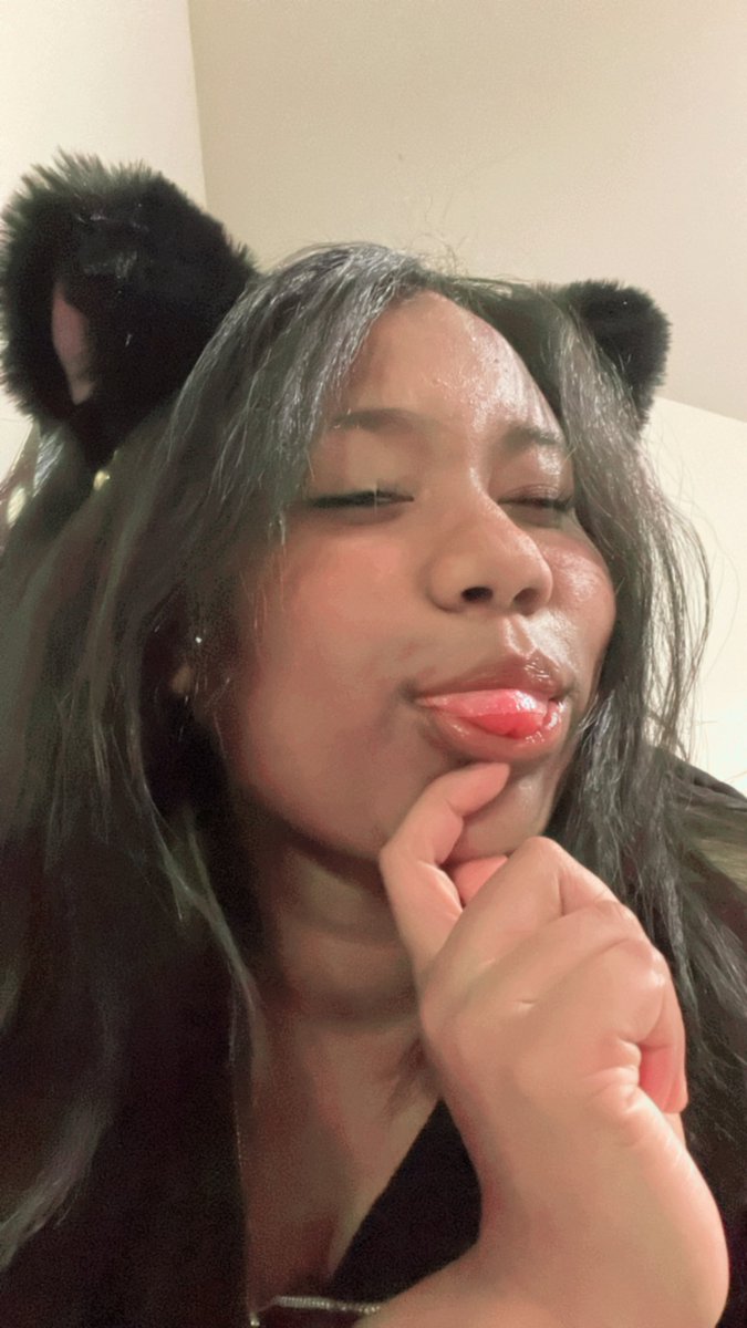 serveprncssmay's tweet photo. Money money give me your money and down in debt because you love to spoil me ❤️ 

Findom finsub cashcow asian findom https://t.co/6tzbm55aTc