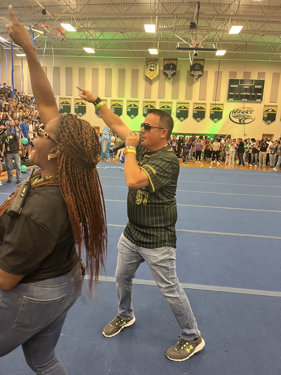 LMHSVarsityClub's tweet photo. @LakeMinneolaHS Leadership! 🙌 https://t.co/S5reMYRDfi
