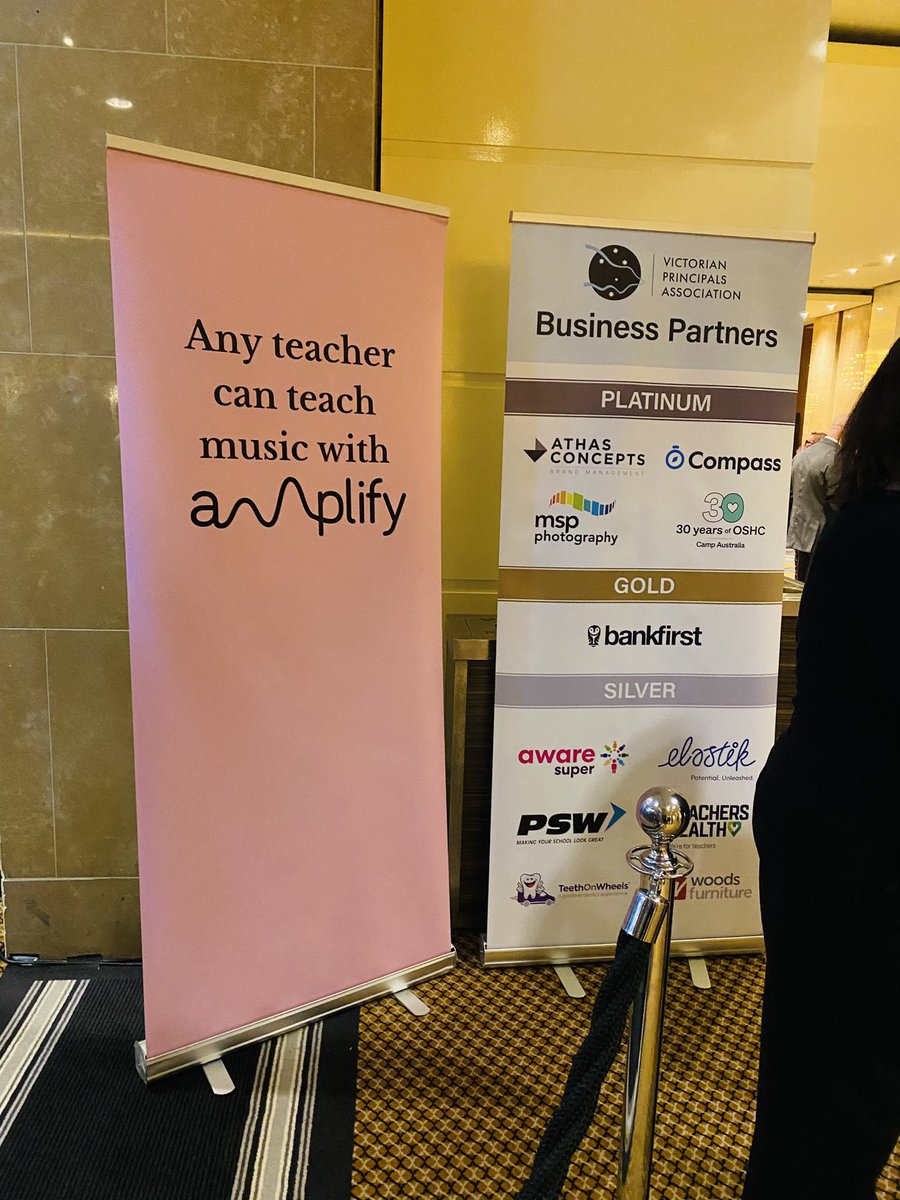 rickyriots tweet media