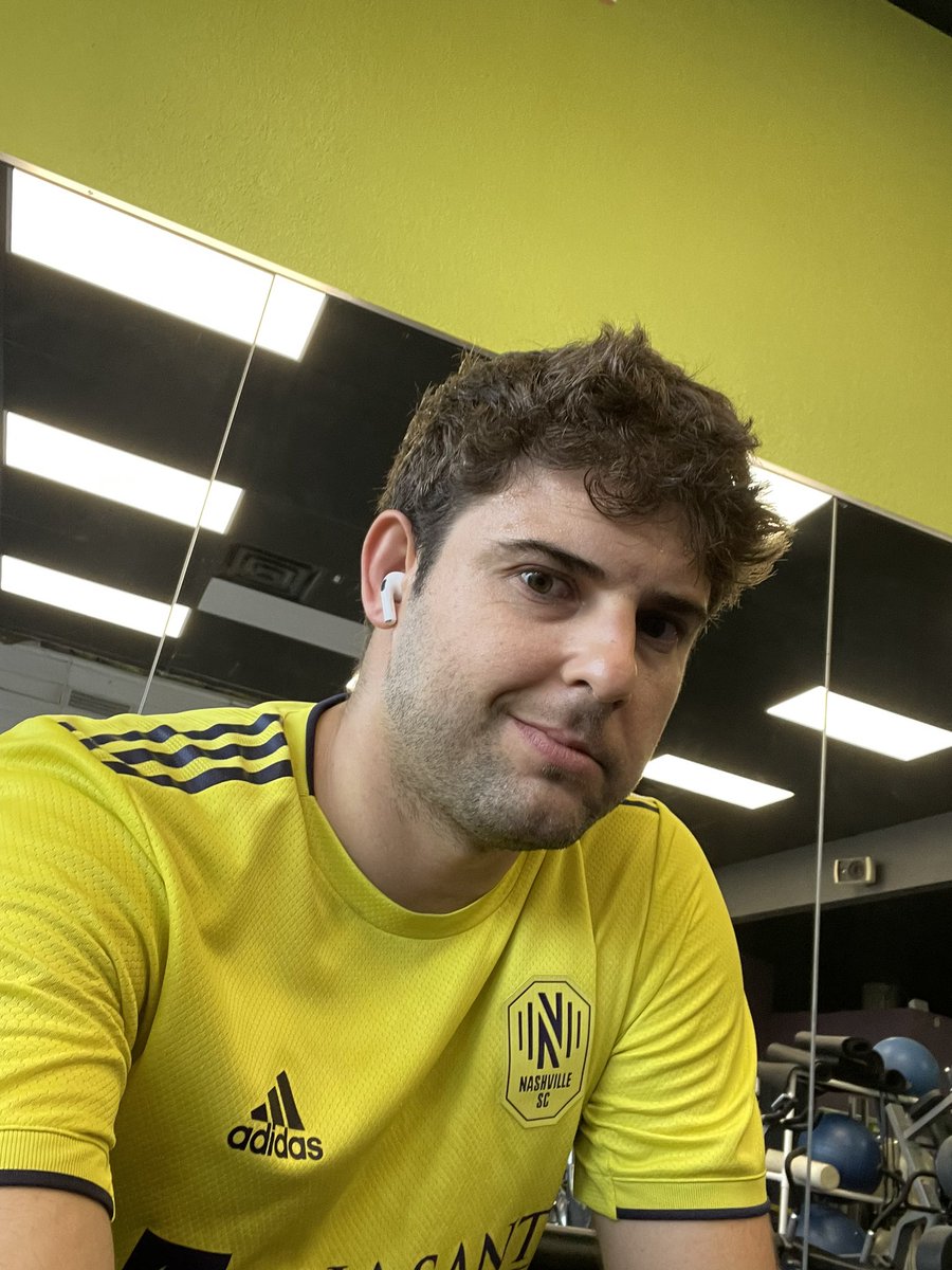 LewdTown_PH's tweet photo. Happy Friday!
#LUFC #ULTIMAHORA #pornhub #content #onlyfans #latino #lewd #mexican #workout #gym #pornstar #streamer https://t.co/BuaejvgoFb