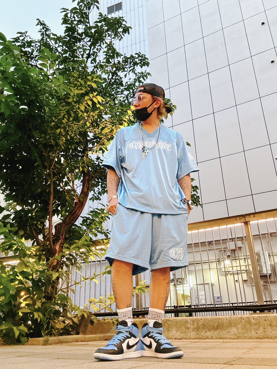 ISSA_from_DP's tweet photo. Gooood Mooorning DPC & WORLD ✨

今日の関東は曇りだけど30℃以上あるから油断出来ないね😅

皆んなのところはどうかな❔

写真はDPC生配信の時のゲリラ豪雨前👍

次は9/5の神奈川県民ホールに向けて🔥

今日も熱中症や夏バテに気を付けて水分補給と体調管理しっかりね😉

#livedapump2024pumpitup 
#dapump 
#dpc 
#オレ達のライブ 
#神奈川県民ホール 
#wowow生放送