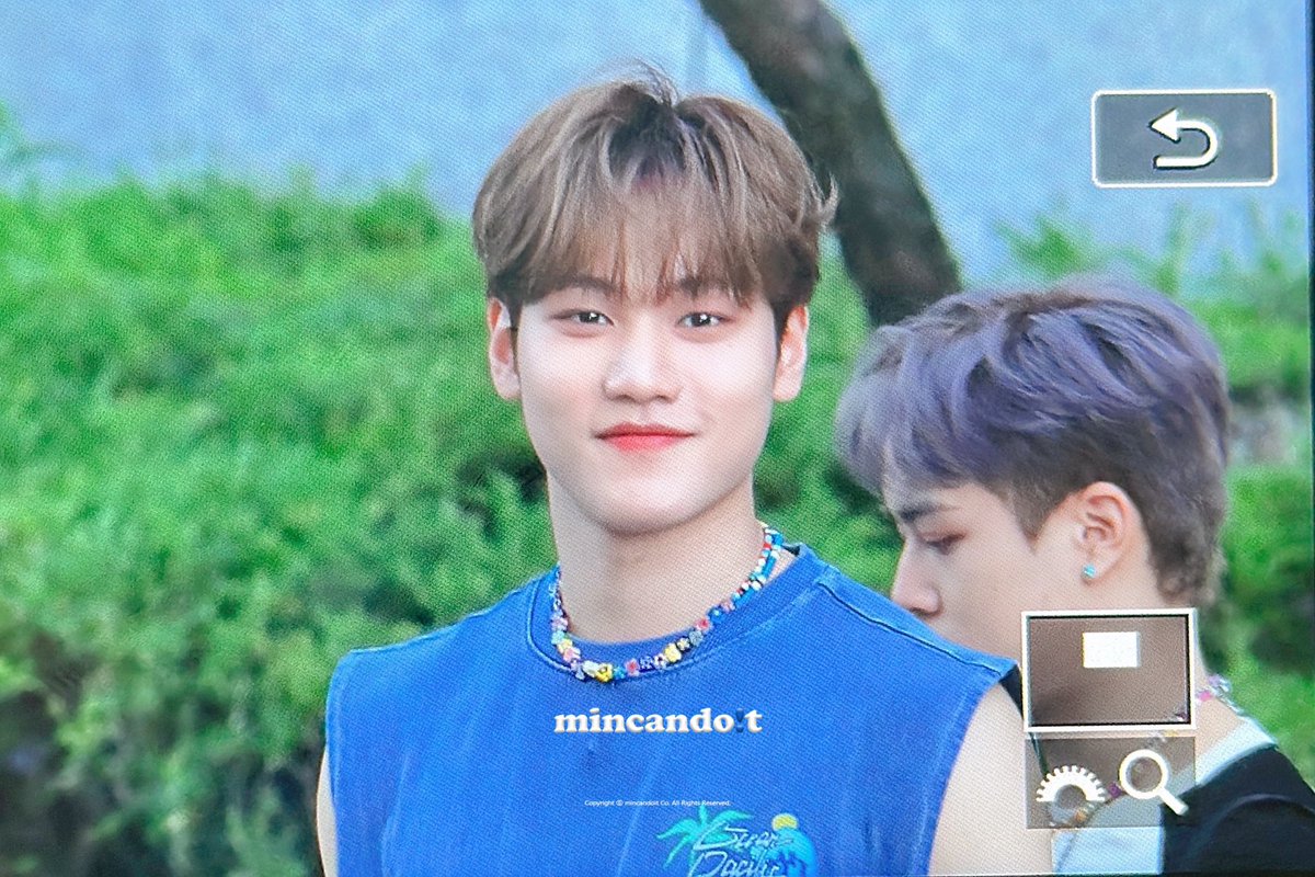 mincandoit's tweet photo. 240823 #MCND #민재 #민캔원잇
이게 얼딩포즈야 다섯살아.. 숙소에서 가져온 잠만보짱 ㅠ https://t.co/POb8e4mSzH