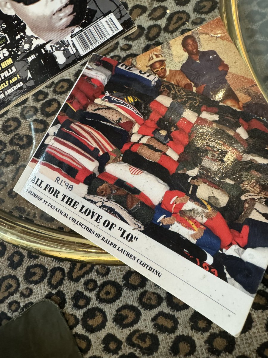 echoisthename's tweet image. shoutout my #LoLife family 2LLs up yerrrr