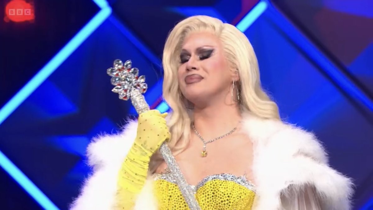 BlazesAccount's tweet photo. 2024, the reign of yellow #CanadasDragRace https://t.co/AwKQmcROmT