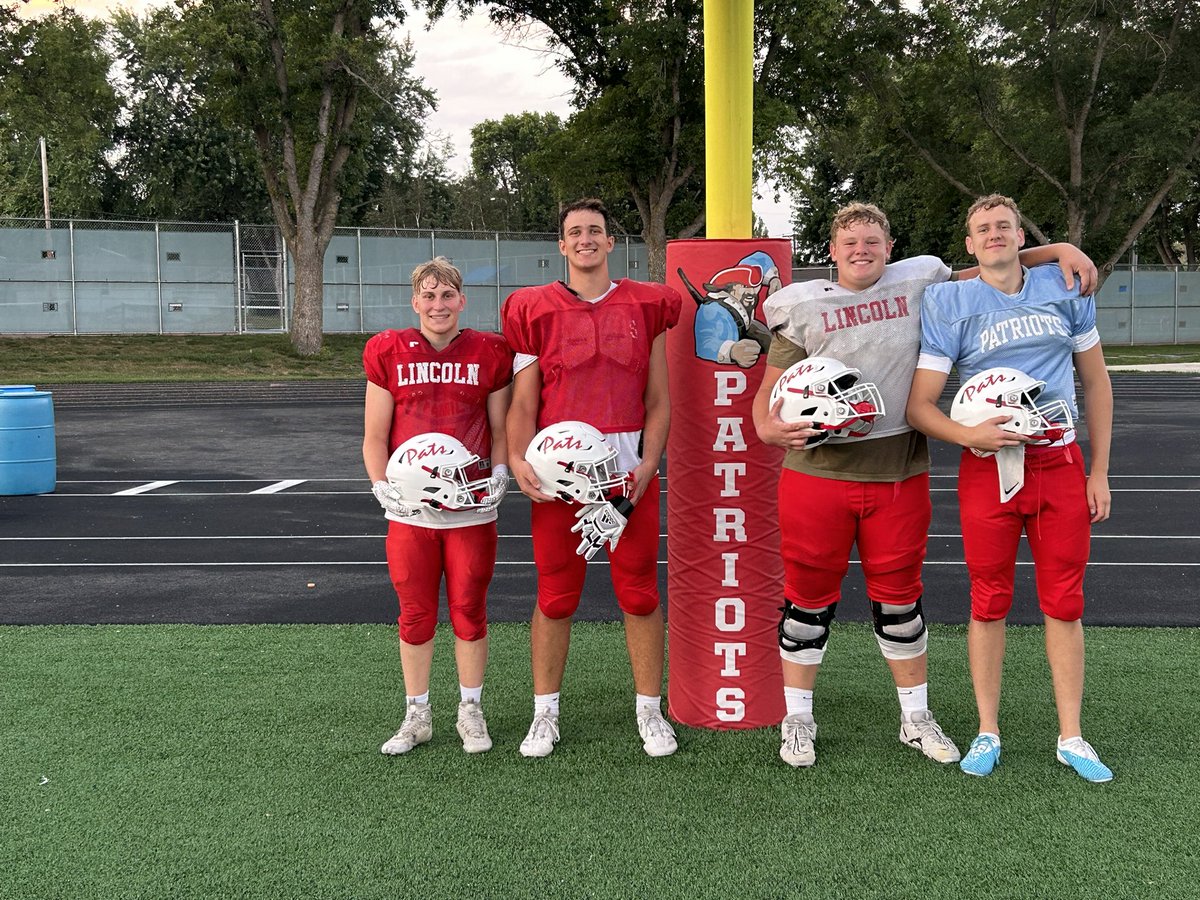 Congratulations to our 2024 captains: <a href="/GriffinKeller6/">Griffin Keller</a> <a href="/Luke_Krempges/">Luke Krempges</a> <a href="/TaydenFesler/">Tayden Fesler</a> <a href="/BlaiseShowers/">Blaise Showers</a> A great group of young men to lead our program this season!They display our core values of 1)Discipline 2)Accountability 3)Dependability &amp; 4)Coach-ability
Great job men! #CodeRed