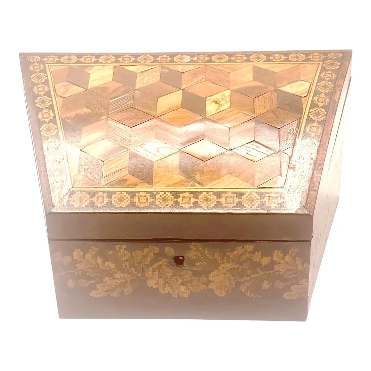 AntiquesBella's tweet image. 19th Century Turnbridge Style Correspondence Box

l8r.it/U7XC

#bellafrenchantiques #correspondencebox #turnbridgebox #englishbox #antiqueenglishbox #englishantiques #chairish