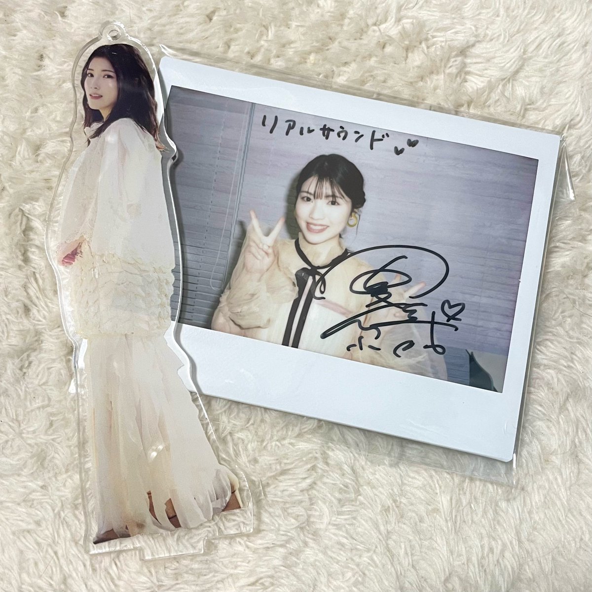 nnn___8686's tweet photo. リアルサウンドさんの企画でかおちゃんのサイン入りチェキ当たりました〜☺️💐
こういうのほぼ運がないので嬉しいです!大切にします🫶🫶🫶
#石原夏織
#Calm_Scene #CalmScene
#リアルサウンド https://t.co/Wmo1fFKXEg