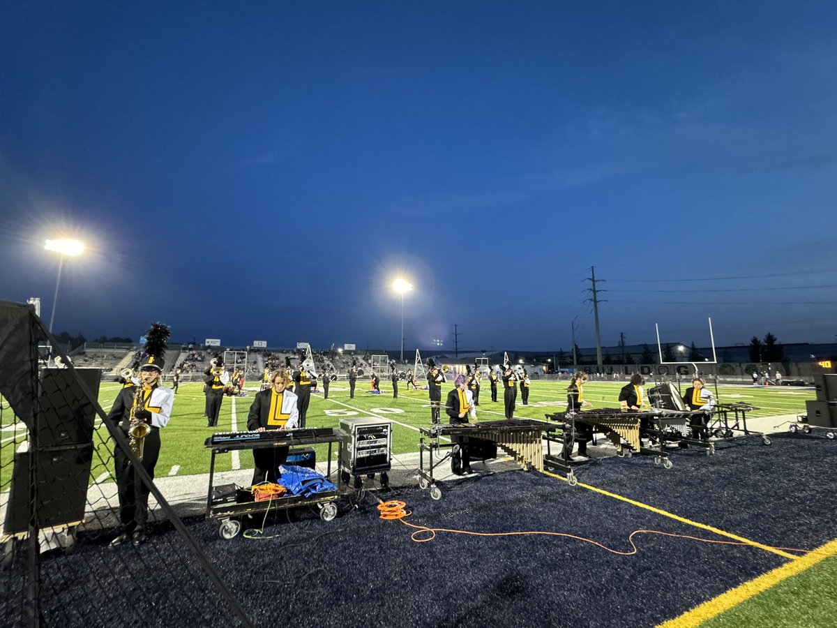 lakelehmanband's tweet photo. First performance of the season! Great work @lakelehmanband! #llpride #knights @LLSDKnights https://t.co/gw8LMjnwkq