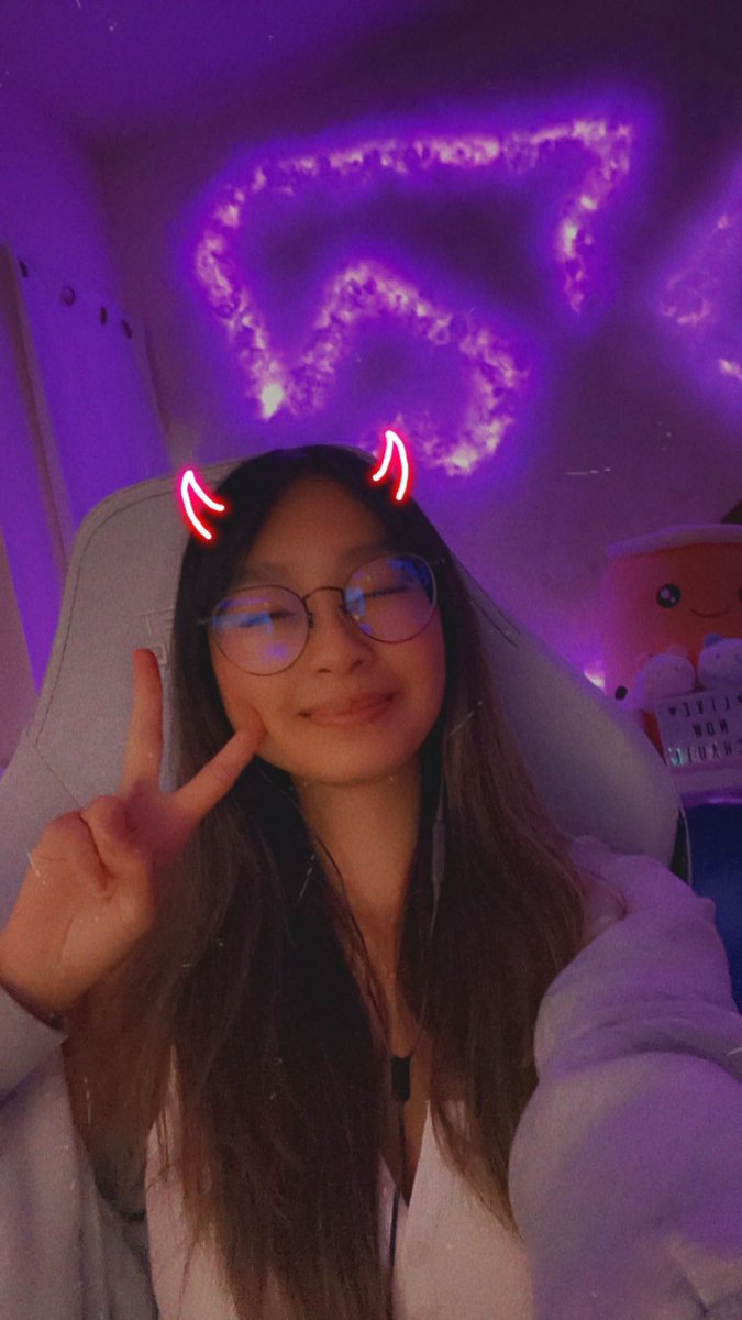 achauie's tweet image. 🔴 live now - playing a new game called ‘lockdown protocol’!!!

come say hi 👋 

#twitchpartner #twitchstreamer #lockdownprotocol