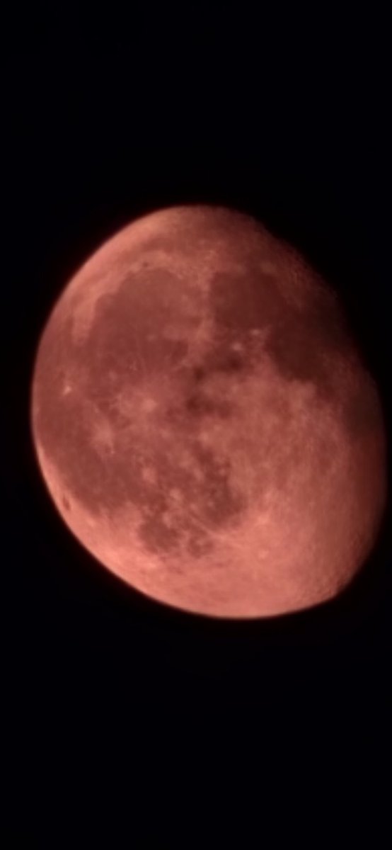 Nemesis626_'s tweet photo. Picture of the moon last night

S24 ultra 78x 1 second speed 

#moon #astrology #bloodmoon #aliens #bloodonthemoon https://t.co/Ctnx0w4BrA