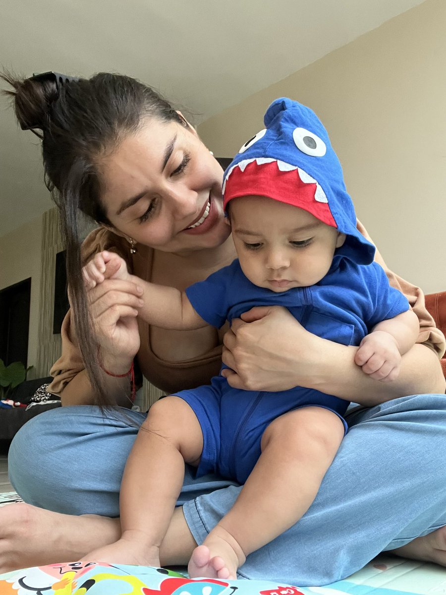 mavie_ro's tweet photo. Te amo❤️ cada día me enamoro más de tu sonrisa❤️ https://t.co/zOGPj6Pf4m