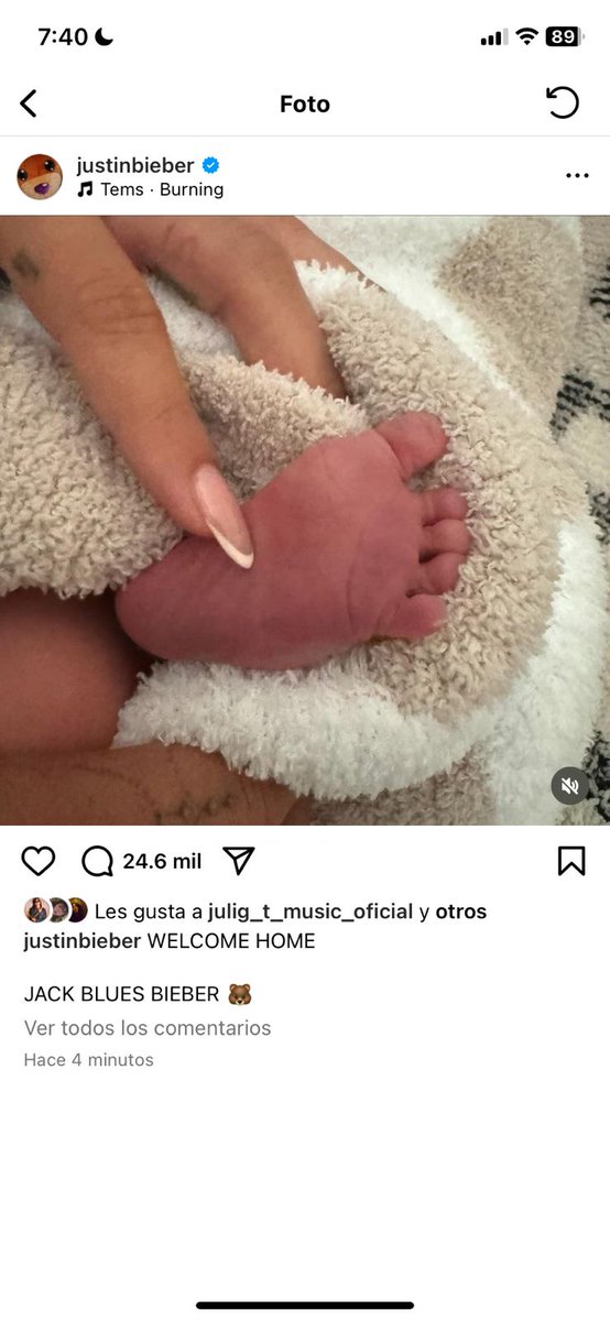 ES NIÑO!!! baby Bieber ya nació ya somos madrastras oficialmente 😭💕
Btw  díganle a Justin que si nos dimos cuenta que lo borro 3 veces