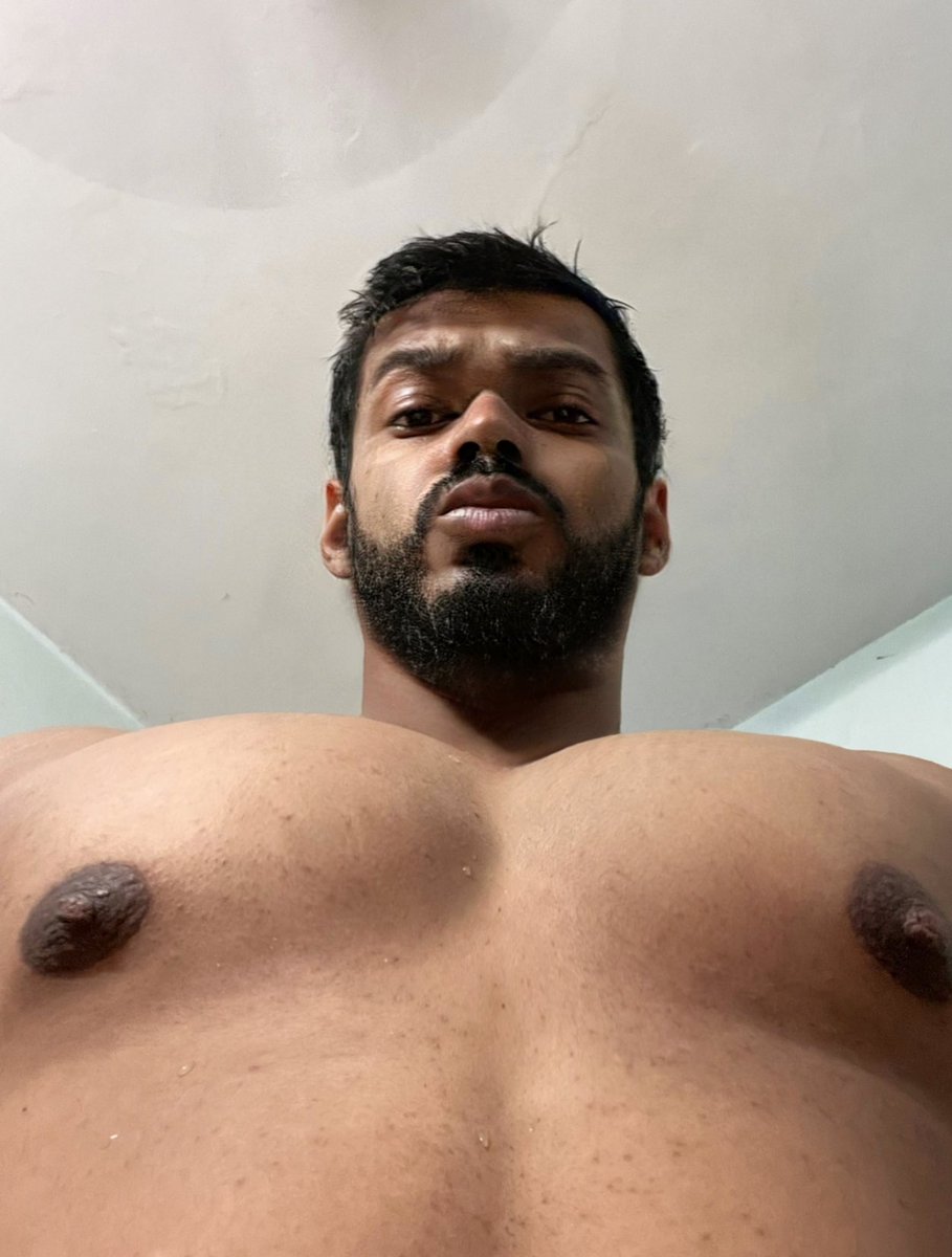Airawat007's tweet photo. Office changing room clicks 📸 🤣🤣🤣😅🥵
Instagram:- your_airawat https://t.co/RhWLA7OtLy