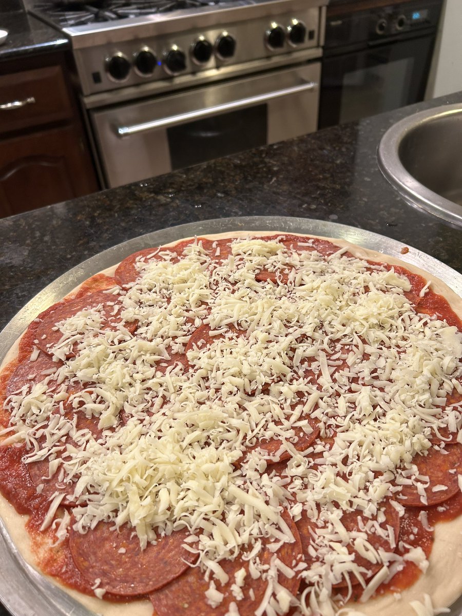 MTsteamboat's tweet image. Pizza, Pizza!!! 🍕 #mtsteamboat #mtladiescook #fromscratch