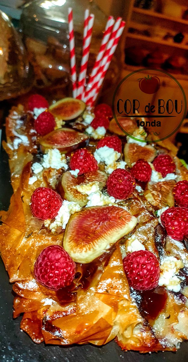 Temps de figues 😍

#restaurante #Sentmenat #productedemercat #temporada #fresc #casolà #cuina #tradicional #vallesoccidental #caldesdemontbuí #PSiP #castellardelvalles #sabadell #polinya #comelvallesnohihares #bcn #realfood